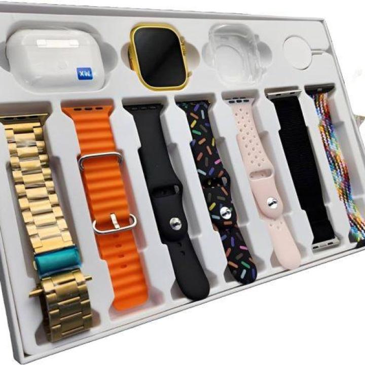 i20 Ultra Smart Watch With Earbuds And 7 Straps